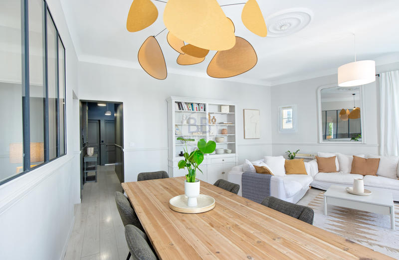 Appartement - 122 m² - 5 pièces