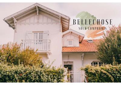 Villa - 239 m² - 7 pièces