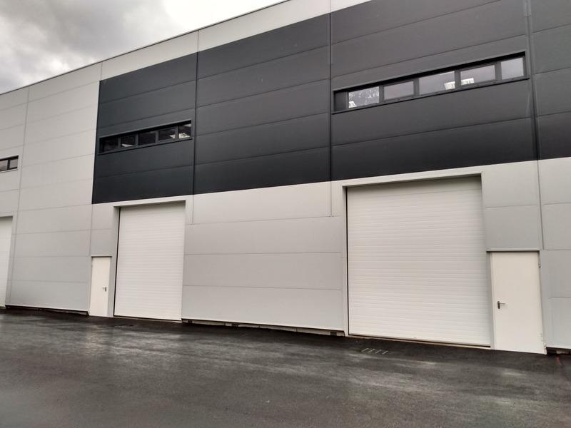 Local d'activité / Entrepôt - 592 m² - 2 pièces