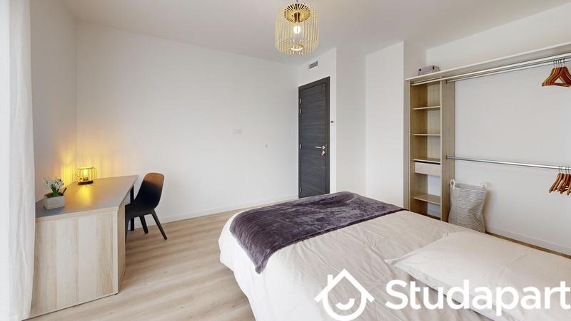 Chambre - 17 m² - 1 pièce