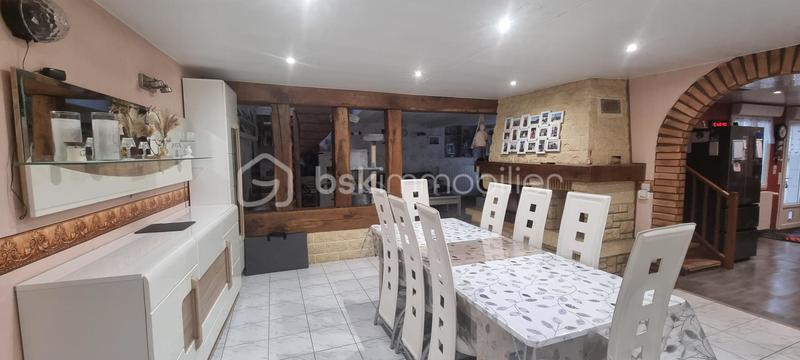 Propriété - 224 m² - 7 pièces