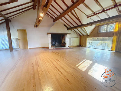 Demeure - 380 m² - 9 pièces