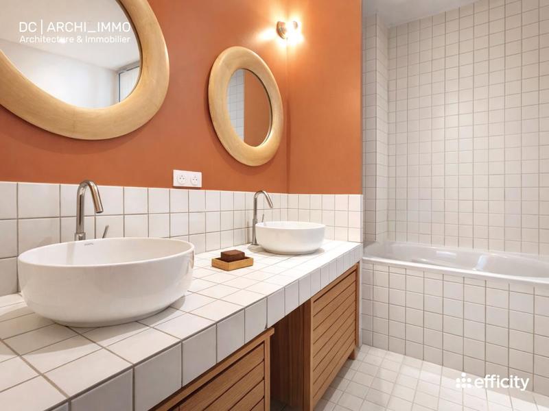 Appartement - 168 m² - 7 pièces