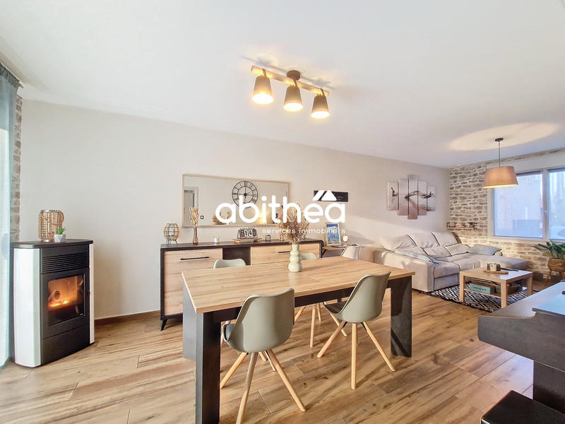 Maison - 98 m² - 4 pièces