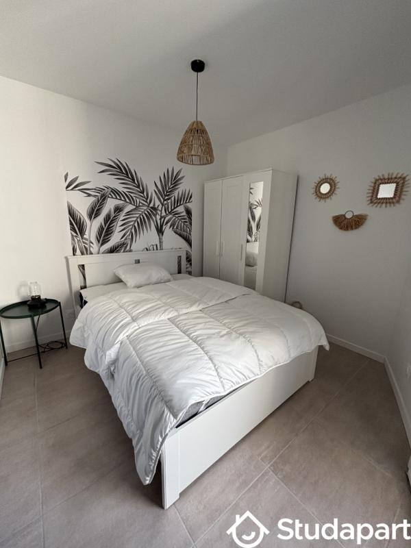 Chambre - 9 m² - 1 pièce