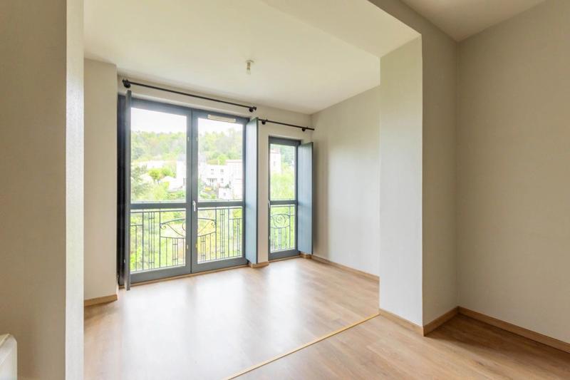 Appartement - 98 m² - 4 pièces