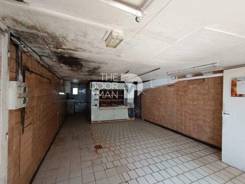 Maison - 244 m² - 6 pièces