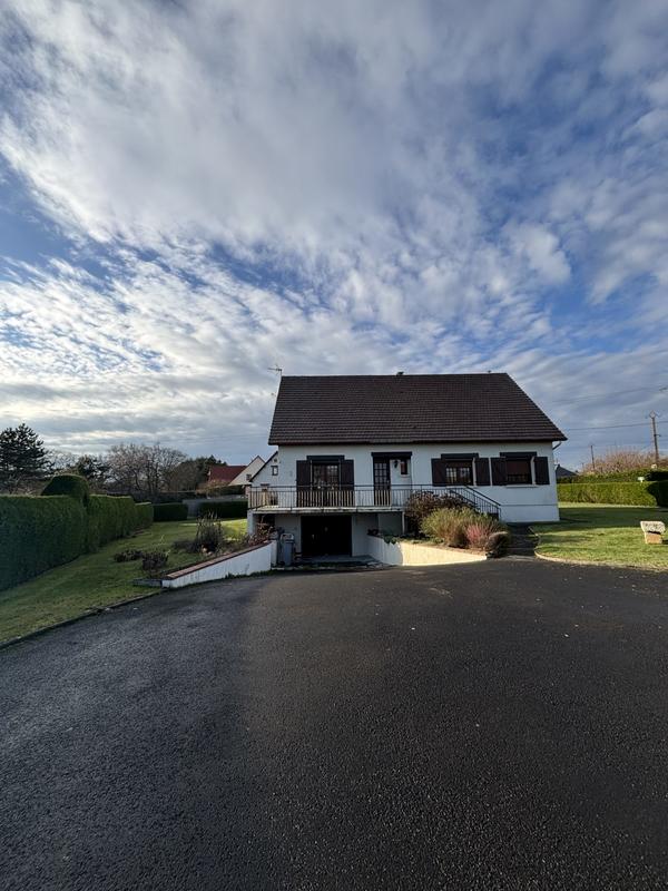 Maison - 102 m² - 5 pièces