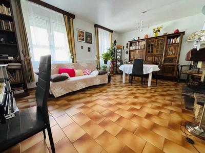 Maison - 104 m² - 5 pièces