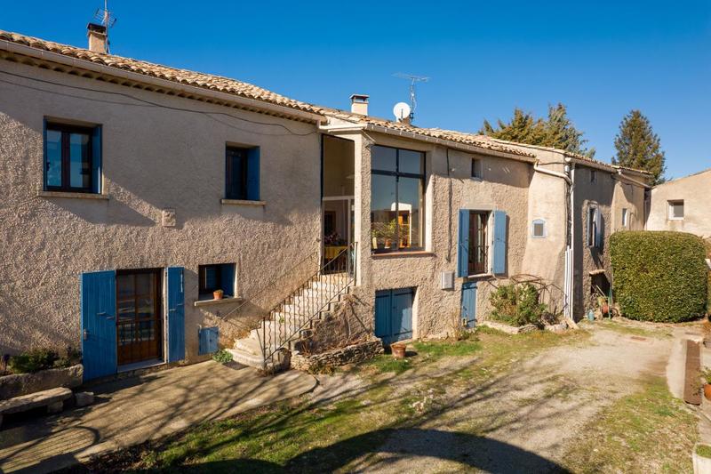 Propriété - 390 m² - 14 pièces