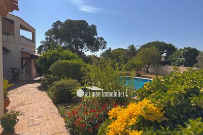 Villa - 270 m² - 7 pièces