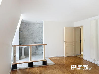 Appartement - 109 m² - 4 pièces