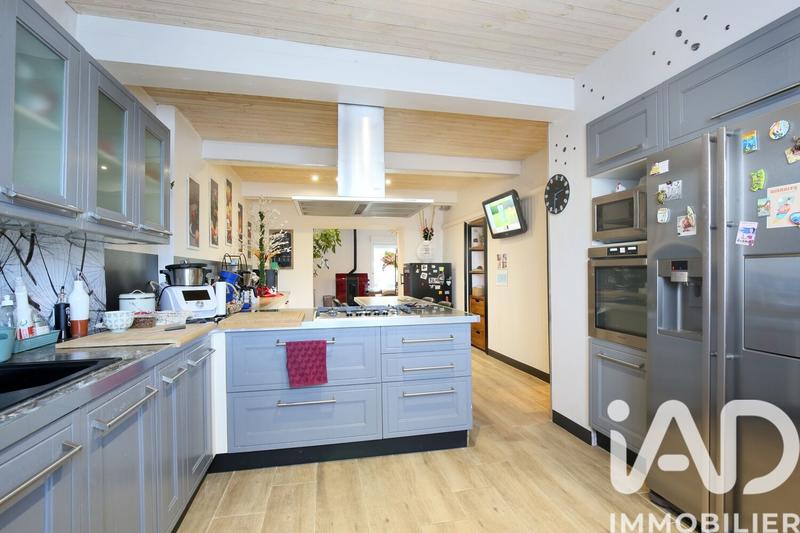 Maison de ville - 210 m² - 7 pièces