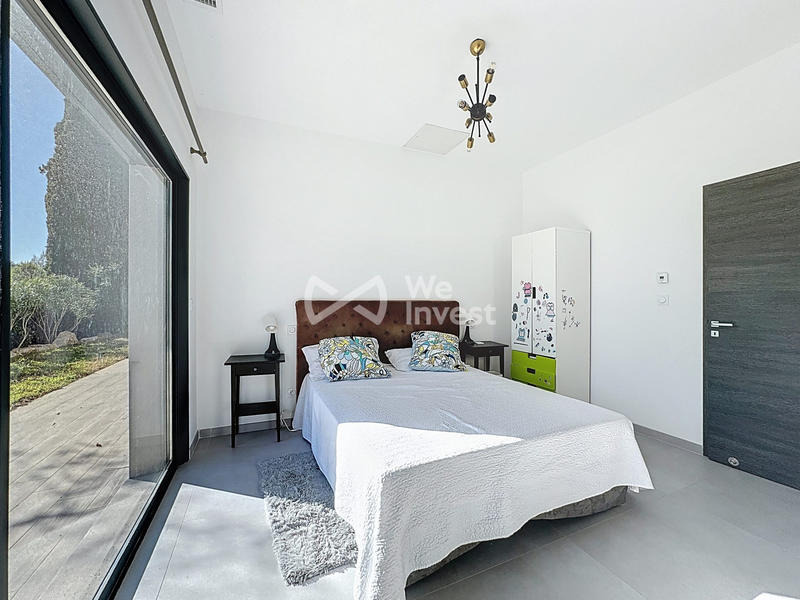 Villa - 200 m² - 8 pièces