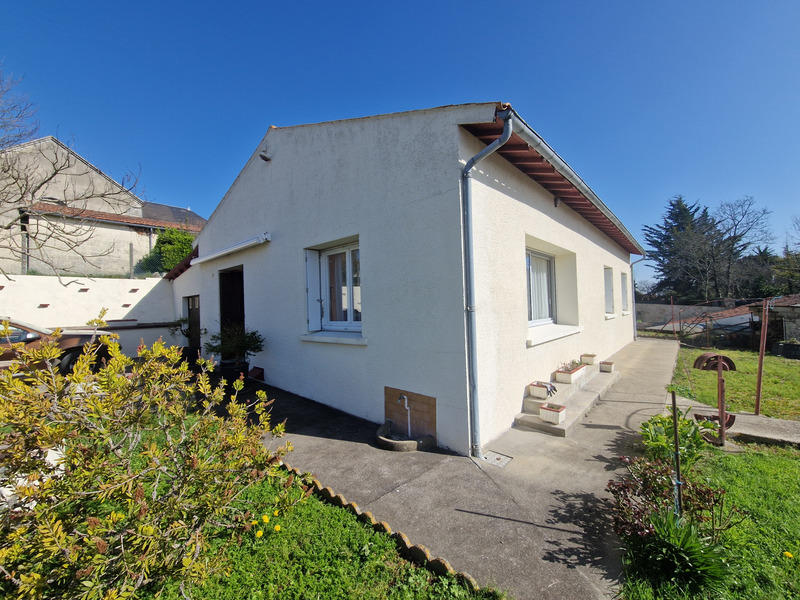 Maison - 96 m² - 4 pièces