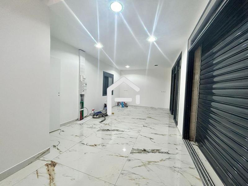 Local commercial - 58 m² - 2 pièces