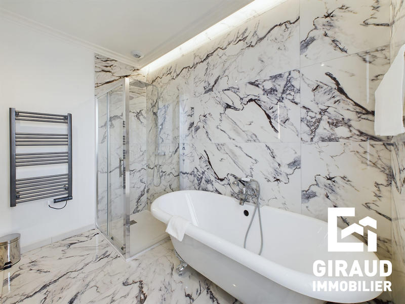 Maison - 108 m² - 6 pièces