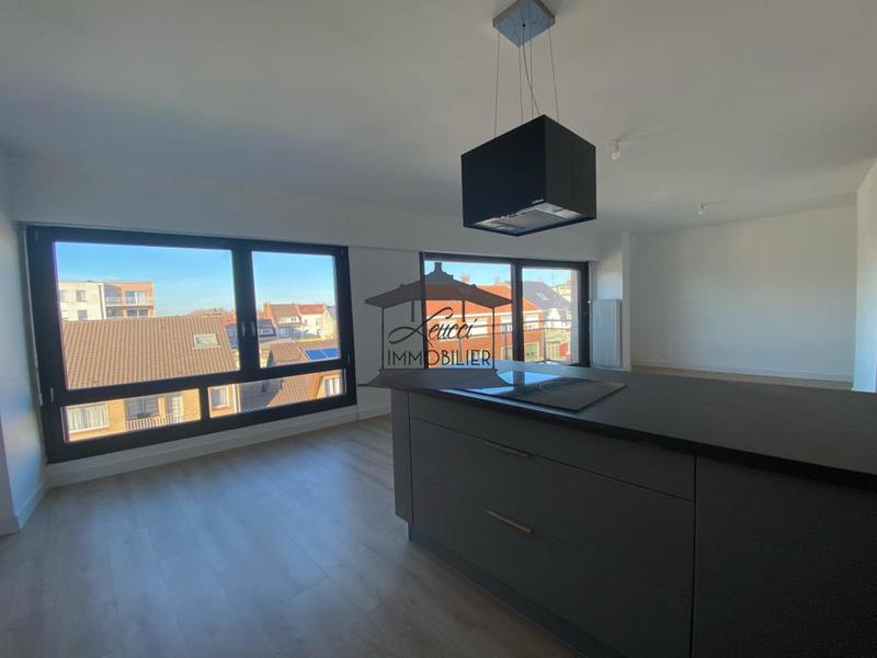 Appartement - 93 m² - 4 pièces