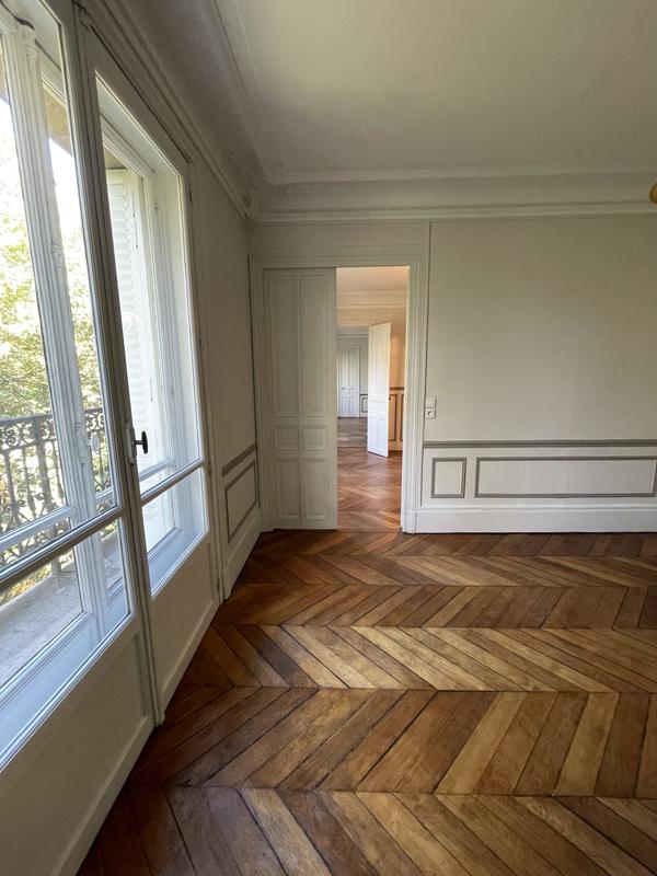 Bureau - 80 m² - 4 pièces