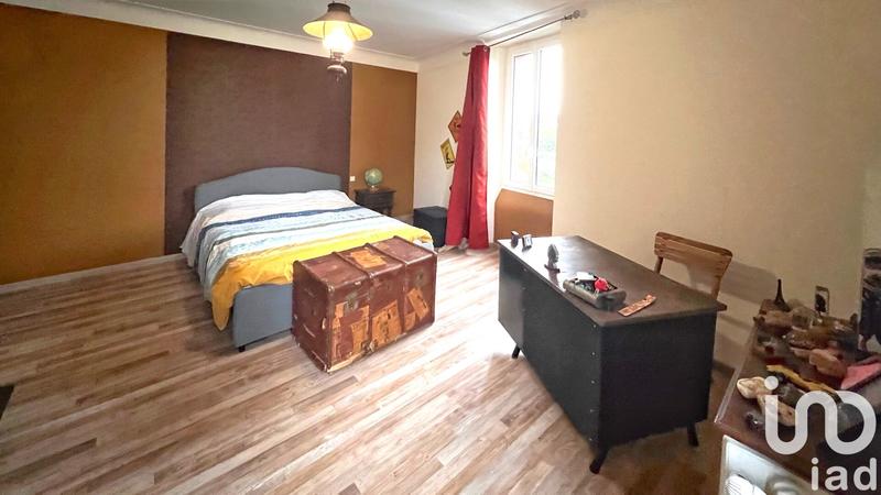 Maison - 382 m² - 9 pièces