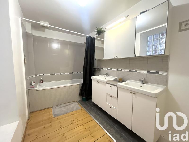 Appartement - 197 m² - 7 pièces