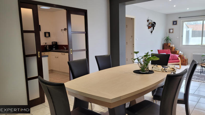 Maison - 148 m² - 6 pièces