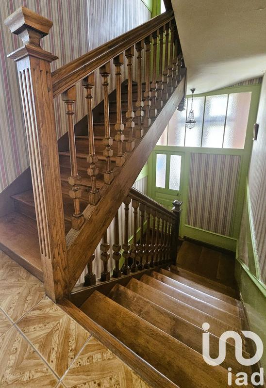 Maison - 265 m² - 11 pièces