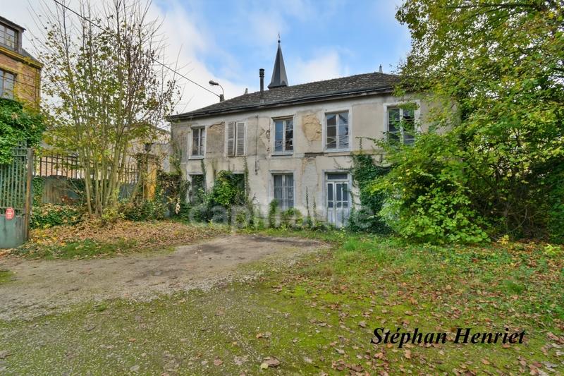 Maison de maîtres - 388 m² - 9 pièces