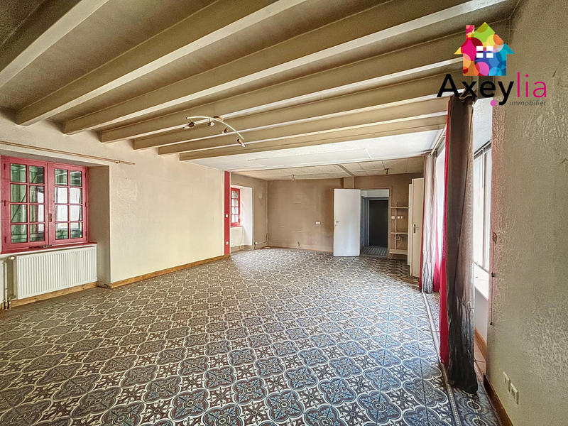 Maison - 180 m² - 7 pièces