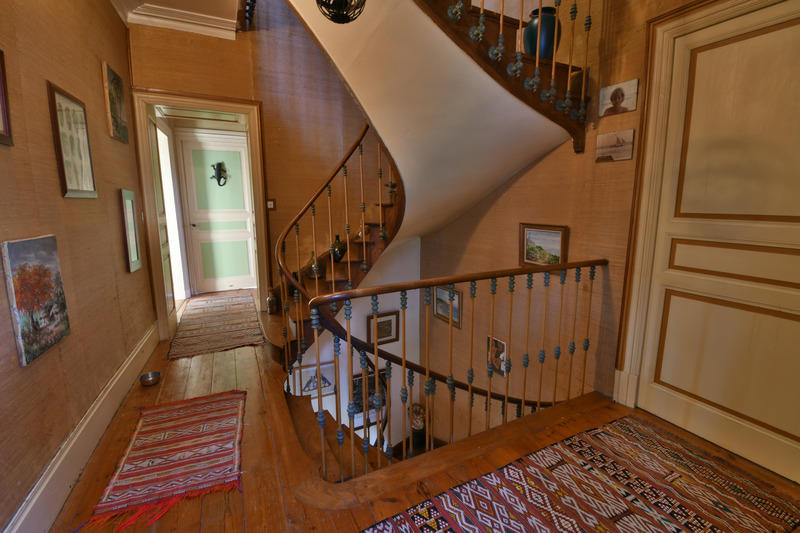 Maison de maîtres - 340 m² - 11 pièces