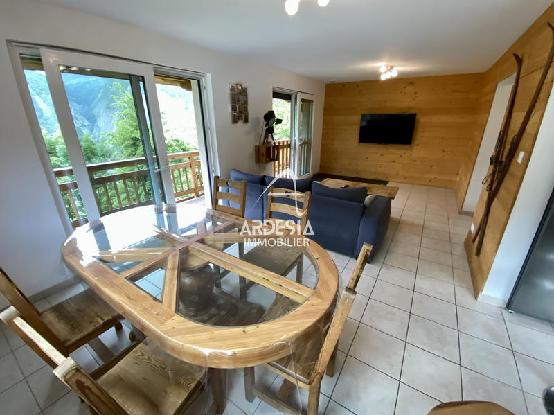 Maison - 142 m² - 6 pièces