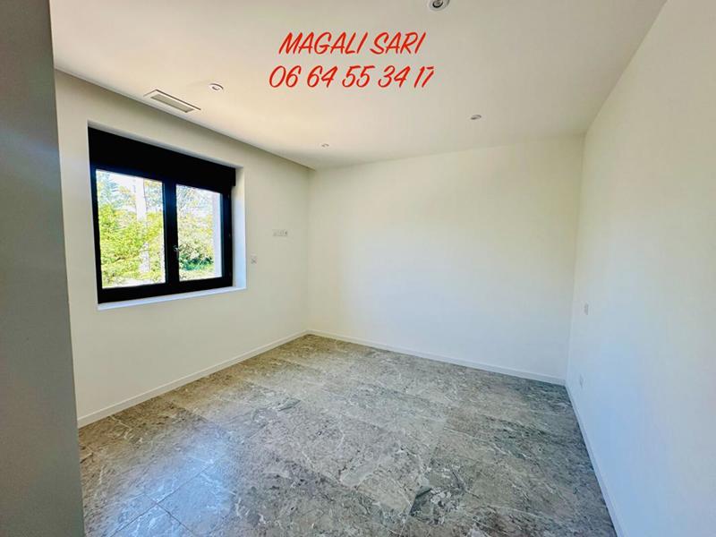 Maison - 173 m² - 7 pièces