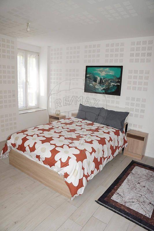 Appartement - 100 m² - 3 pièces