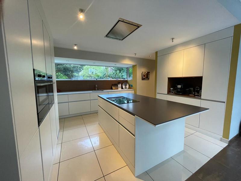 Demeure - 315 m² - 9 pièces