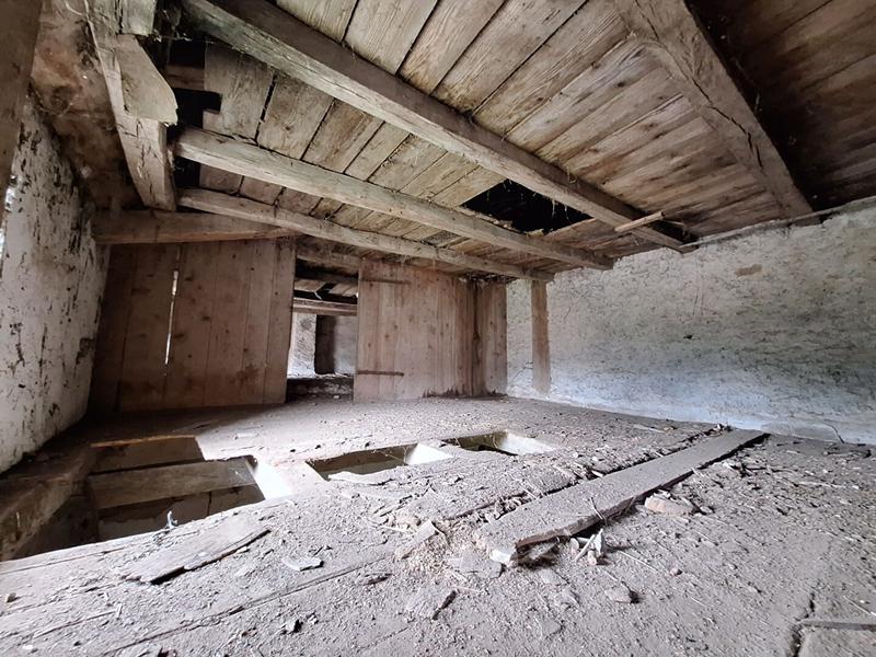 Maison - 360 m² - 8 pièces