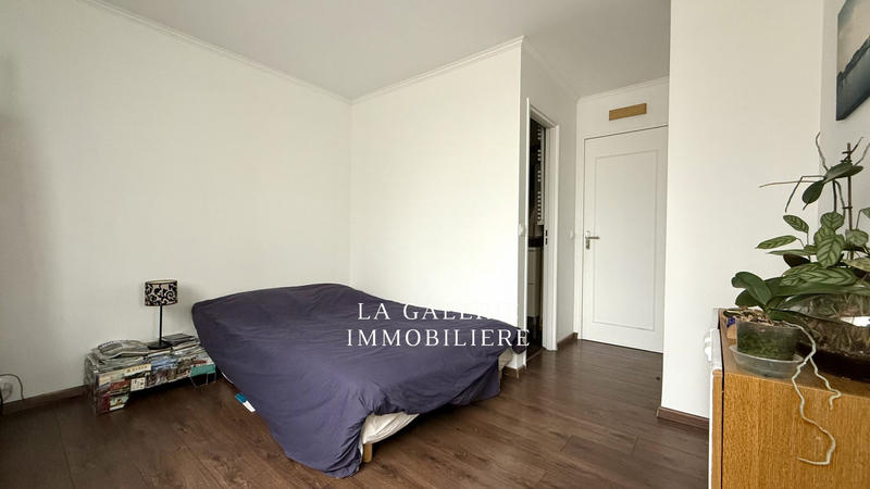 Appartement - 99 m² - 4 pièces