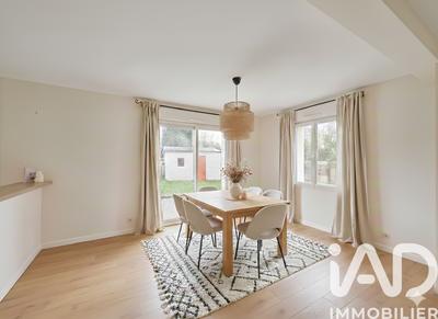 Maison - 110 m² - 6 pièces