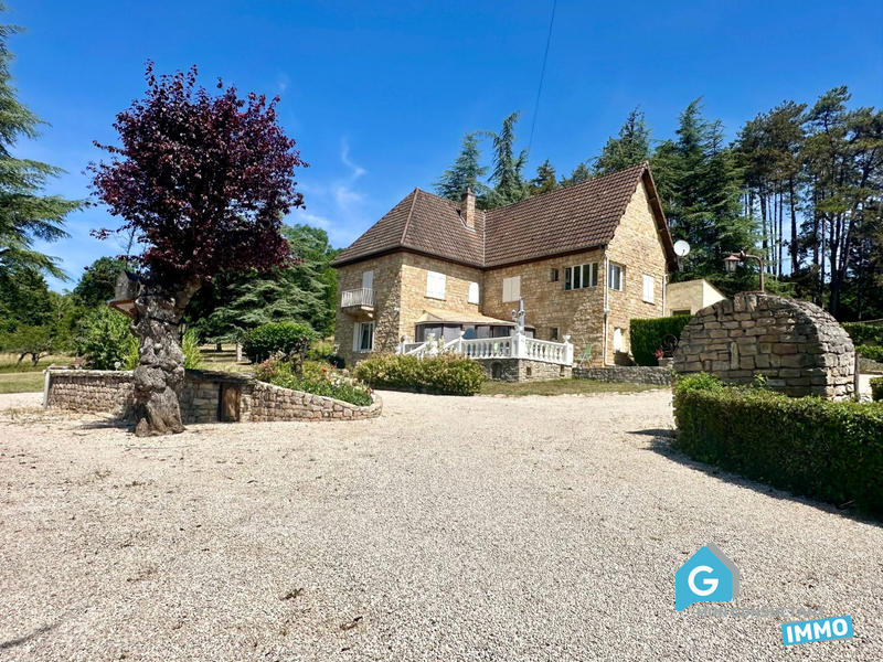 Maison - 160 m² - 6 pièces