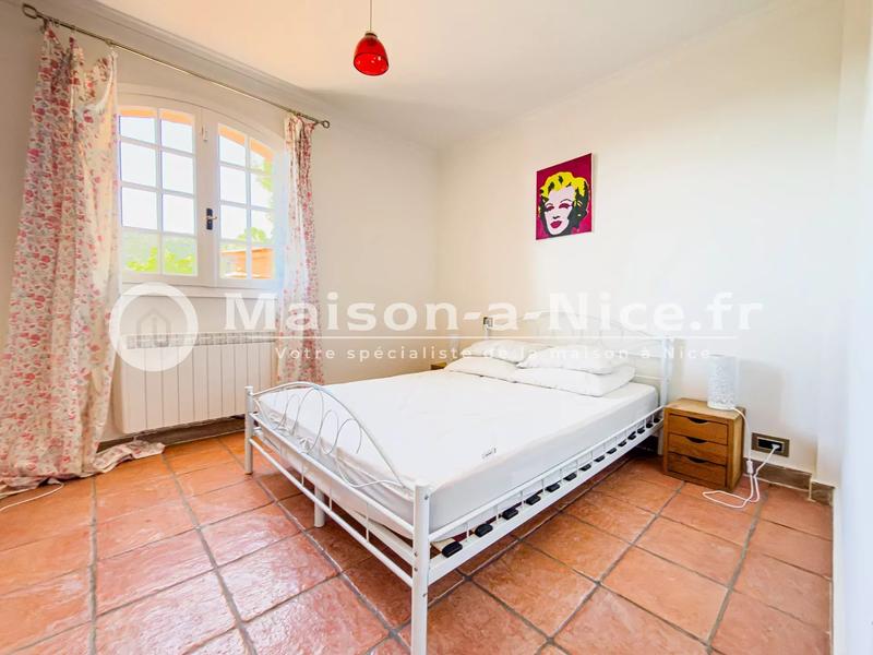 Maison - 285 m² - 10 pièces