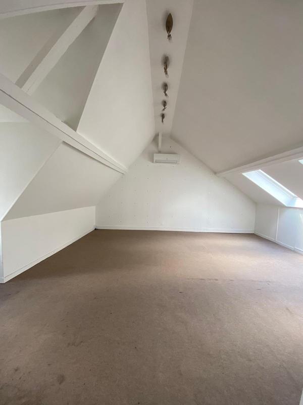 Appartement - 280 m² - 11 pièces