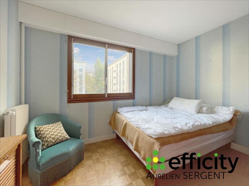 Appartement - 90 m² - 4 pièces