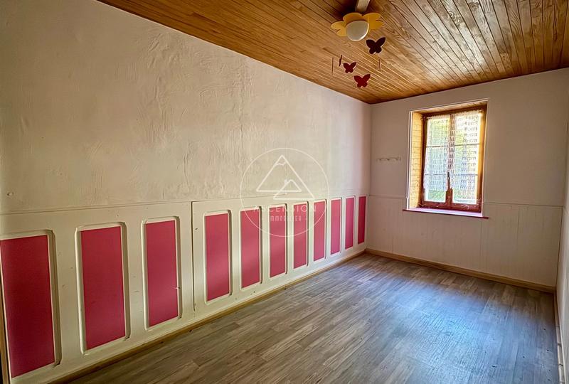 Châlet - 220 m² - 7 pièces