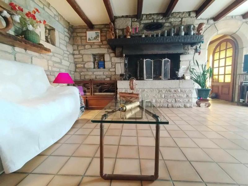 Maison ancienne - 145 m² - 7 pièces