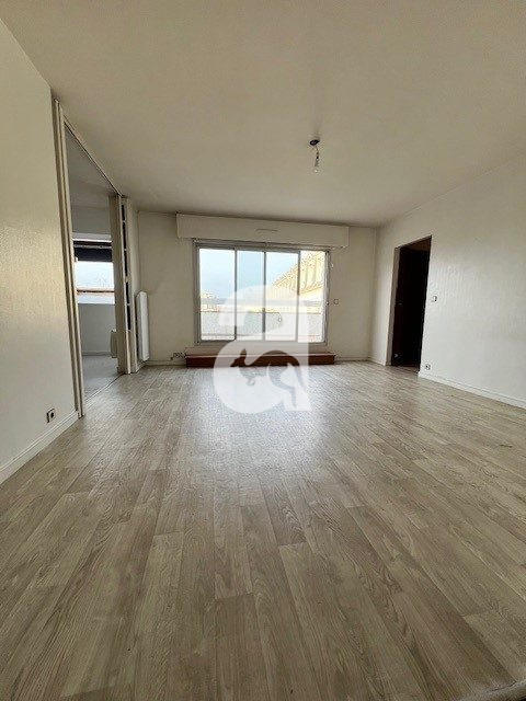 Appartement - 121 m² - 6 pièces