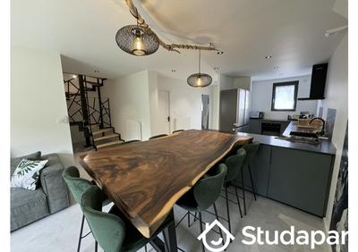 Chambre - 13 m² - 1 pièce