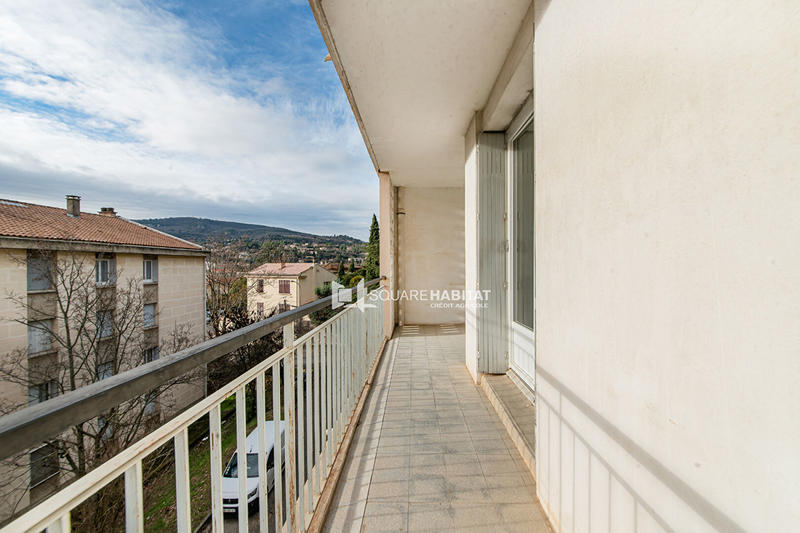 Appartement - 76 m² - 4 pièces