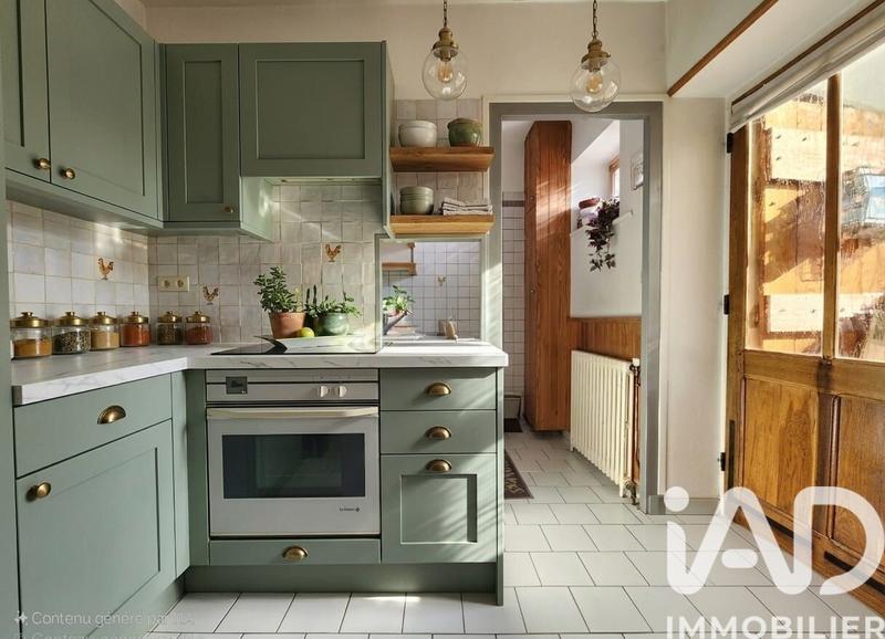 Maison - 111 m² - 5 pièces