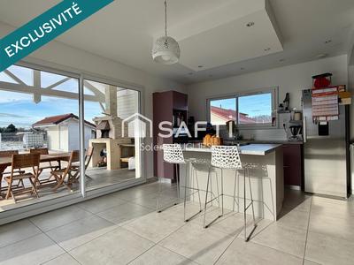 Maison - 148 m² - 6 pièces