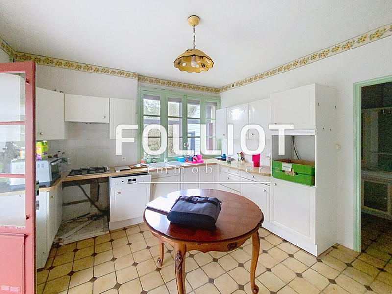 Maison - 221 m² - 6 pièces