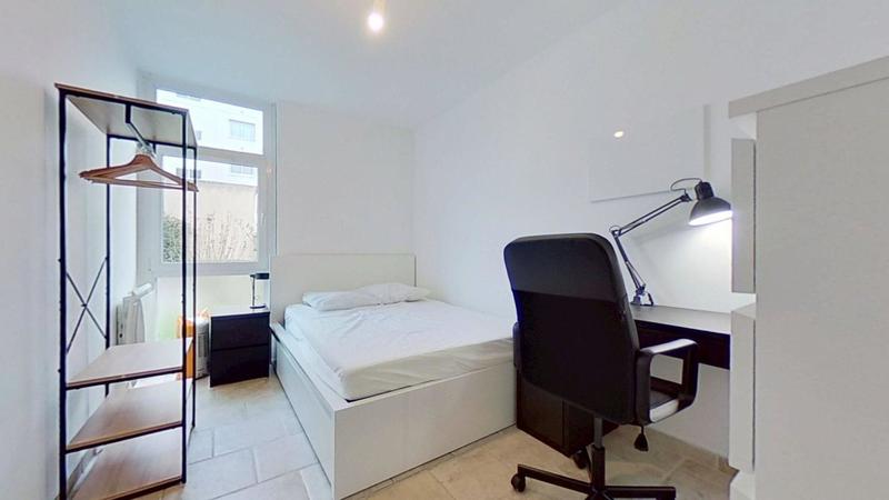 Appartement - 77 m² - 5 pièces